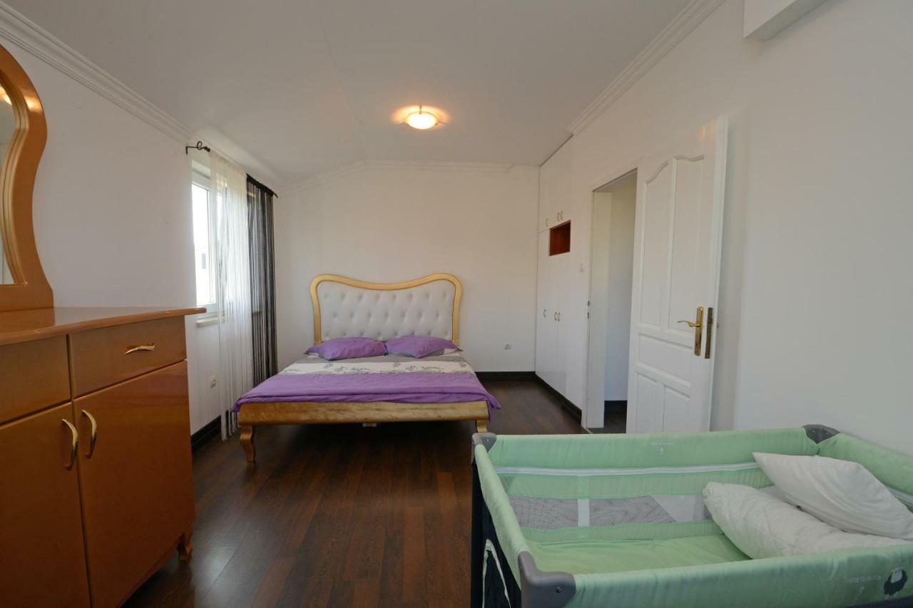 Villa Zare Porec Exterior photo